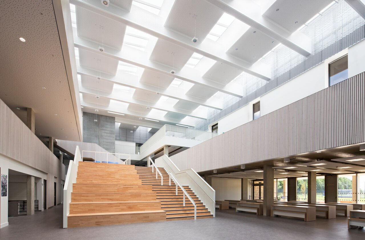 School atrium lit up by natural light thanks to VELUX skylights